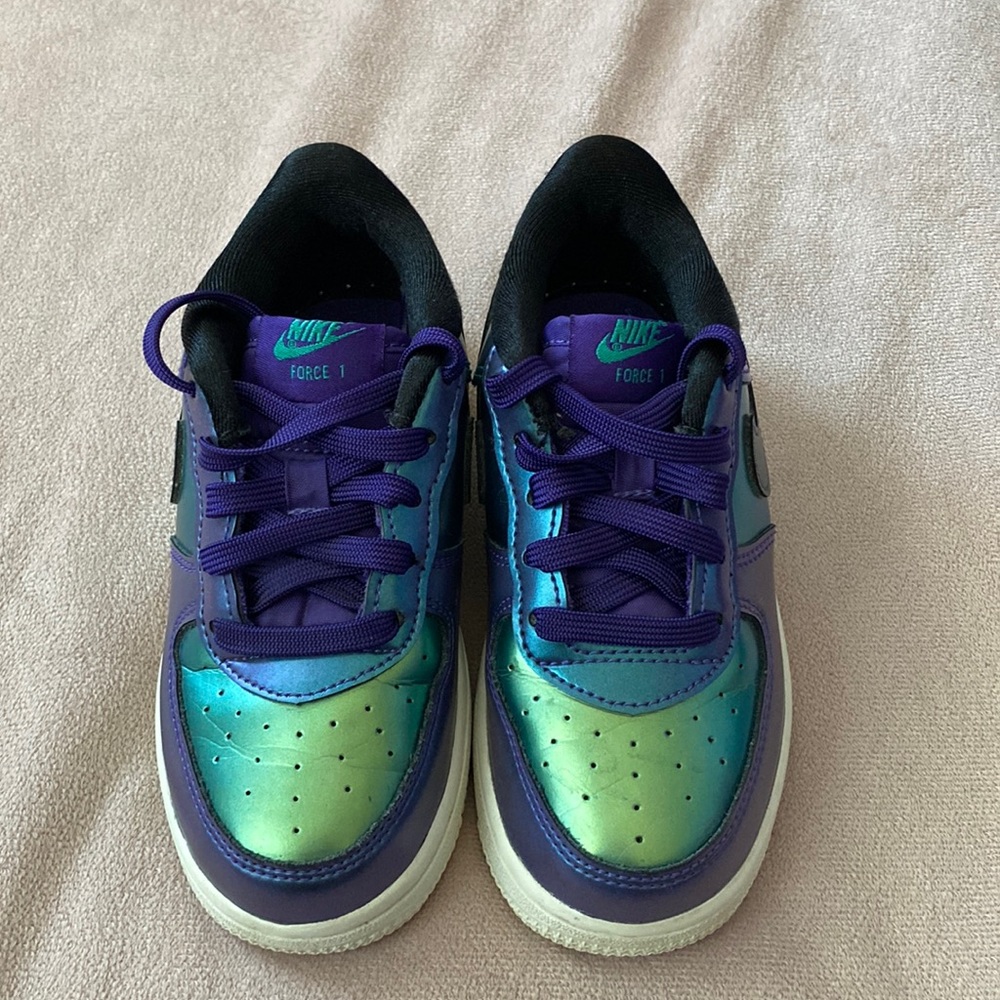 Nike Force 1 Sneakers